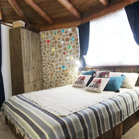 Вилла Wild Cherry Cordwood / дивите череши
